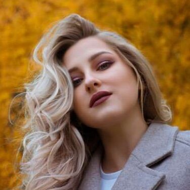 valerie-elash-JQDflNNnrEE-unsplash Elba Lazo